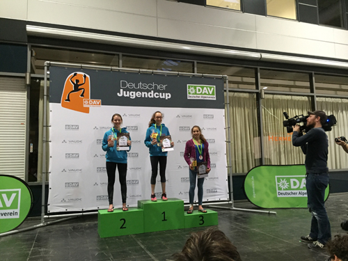 Romy und Leonie auf dem Podium; Foto: Fabian Werner