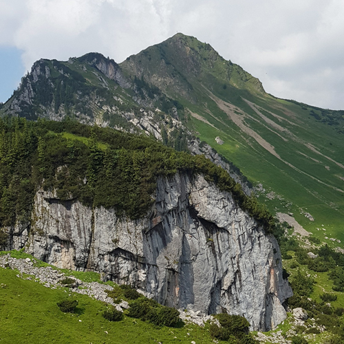 sebaldstein-links-oben